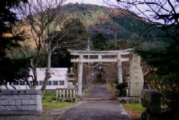 礒崎神社